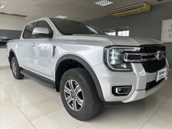 FORD RANGER 3.0 V6 TURBO DIESEL CD XLT 4X4 AUTOMÁTICO FORD RANGER 3.0 V6 TURBO DIESEL CD XLT 4X4 AUTOMÁTICO